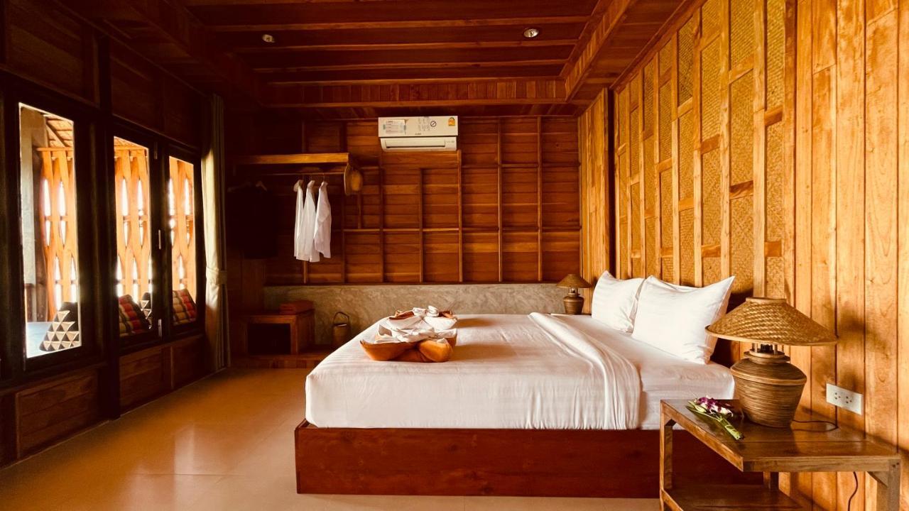 Koh Tao Relax Freedom Beach Resort Экстерьер фото